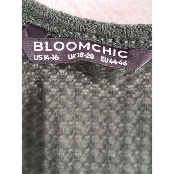Bloomchic Green V-Neck 3/4 Sleeve Poly Crepe Blouse 14-16 - Picture 2 of 4
